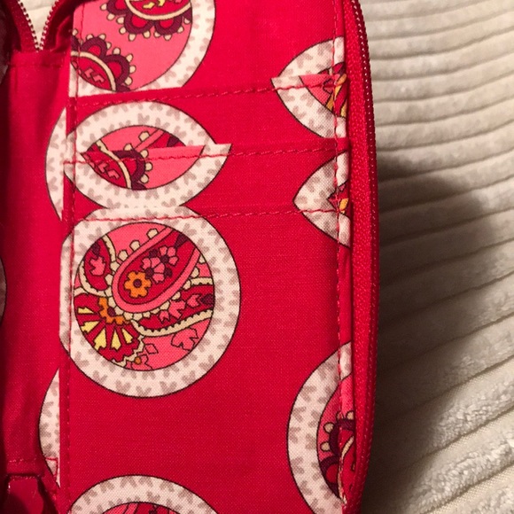Vera Bradley Wristlet - Picture 4 of 7